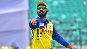 സയ്യിദ് മുഷ്താഖ് അലി: തമിഴ്‌നാടിനെ ദിനേഷ് കാര്‍ത്തിക് നയിക്കും, വിജയ് ശങ്കര്‍ വൈസ് ക്യാപ്റ്റന്‍