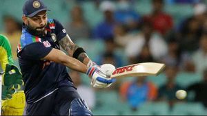 IND vs AUS: ഏകദിനത്തിലെ കിങ് കോലി തന്നെ, സച്ചിന്റെ സിംഹാസനം തെറിച്ചു!- ലോക റെക്കോര്‍ഡ്