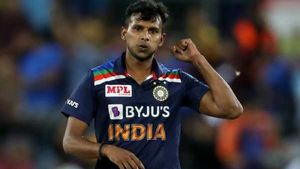 IND vs AUS: ഏകദിനം, ടി20, ഇനി ടെസ്റ്റിലും തീപാറിക്കാന്‍ നടരാജന്‍! ഉമേഷിന് പകരമെത്തിയേക്കും