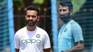 IND vs AUS: ഇന്ത്യ ശേഷിച്ച ടെസ്റ്റുകളില്‍ 150ന് പുറത്താവും! പ്രവചനം മുന്‍ ഇംഗ്ലീഷ് സ്പിന്നറുടേത്