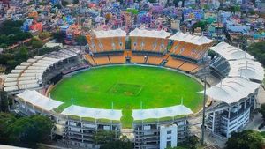 IND vs ENG: ഇന്ത്യയുടെ 'ഭാവി' രമേഷിന്റെ കൈയില്‍!, ചെന്നൈയില്‍ പിച്ചൊരുക്കാന്‍ വന്‍ ബിസിനസുകാരന്‍