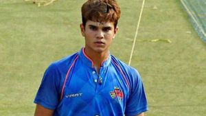 IPL 2021: ഐപിഎല്ലിലേക്കുള്ള 'എന്‍ട്രന്‍സ്' കടന്ന് അര്‍ജുന്‍, മുംബൈയ്ക്കായി അരങ്ങേറി