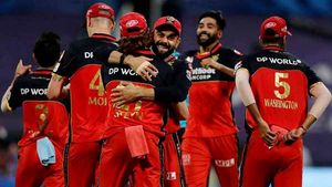IPL 2021: ആര്‍സിബിയുടെ ഏറ്റവും വലിയ വീക്ക്‌നെസെന്ത്? ഇപ്പോഴും അതു തന്നെ!- ചോപ്ര പറയുന്നു