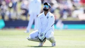 IND vs AUS: കീപ്പിങ്ങില്‍ 'ദുരന്തമായി' റിഷഭ് പന്ത്- പ്യുകോസ്‌കിയെ കൈവിട്ടത് രണ്ട് തവണ