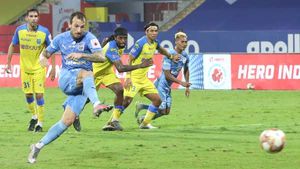 ISL 2020-21: വീണ്ടും ആദ്യം ലീഡ്, പിന്നാലെ തോല്‍വി- ബ്ലാസ്‌റ്റേഴ്‌സിന്റെ വഴിയടയുന്നു