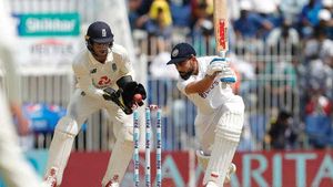 IND vs ENG: 150ല്‍ ഡെക്ക്, സച്ചിന്റെ വഴിയെ കോലിയും!- അലിക്ക് അപൂര്‍വ്വനേട്ടം
