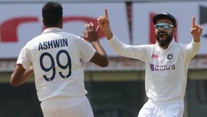 IND vs ENG: വിജയലക്ഷ്യം 420 റണ്‍സ്, ഇന്ത്യക്കു രോഹിത്തിനെ തുടക്കത്തില്‍ നഷ്ടം