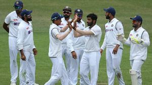 IND vs ENG: മുന്‍നിര പേസര്‍ പുറത്ത്! ഇന്ത്യന്‍ പ്ലെയിങ് ഇലവന്‍ ഇതാവണം- തിരഞ്ഞെടുത്ത് ഗംഭീര്‍