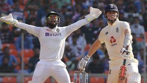 IND vs ENG: റൂട്ട് തെറ്റി ഇംഗ്ലണ്ട്, 112ന് പുറത്ത്, ഇനി നാണക്കേടിന്റെ റെക്കോഡ് പട്ടികയില്‍