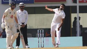 IND vs ENG: ഇംഗ്ലണ്ട് 578 റണ്‍സിന് പുറത്ത്, ബാറ്റിങ്ങില്‍ പ്രതീക്ഷ അര്‍പ്പിച്ച് ഇന്ത്യ