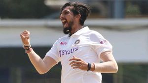 IND vs ENG: ഇഷാന്ത് ഇന്ത്യയുടെ മൂന്നാം 'മുന്നൂറാന്‍', കപിലിനും സഹീറിനുമൊപ്പം