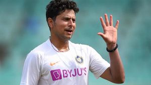 IND vs ENG: മറ്റൊരു രാജ്യത്തായിരുന്നെങ്കില്‍ 200 വിക്കറ്റെങ്കിലും കുല്‍ദീപ് ഇപ്പോള്‍ നേടിയേനെ- കോച്ച്