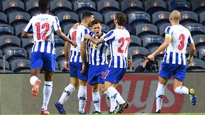 Champions League: യുവന്റസിനെ വീഴ്ത്തി പോര്‍ട്ടോ, ആദ്യ കടമ്പ കടന്ന് ഡോര്‍ട്ട്മുണ്ട്