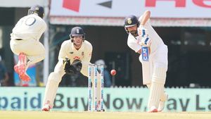 IND vs ENG: വിമര്‍ശകര്‍ക്ക് വായടക്കാം, ഹിറ്റ്മാന്‍ ഓണ്‍ ഫയര്‍, തകര്‍പ്പന്‍ സെഞ്ച്വറി