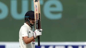 IND vs ENG: റൂട്ടിന്റെ 'വഴി' മുടക്കാന്‍ ഇന്ത്യക്കായില്ല- ഏഴാം ടെസ്റ്റിലും റെക്കോര്‍ഡ് കാത്തു