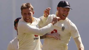 IND vs ENG: ടെസ്റ്റിലെ ഏറ്റവും 'ചീപ്പ്' സ്പിന്നര്‍, ലോക റെക്കോര്‍ഡുമായി റൂട്ട്