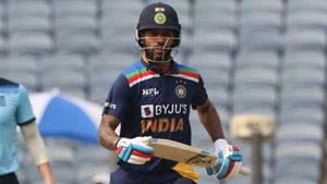IND vs ENG: അന്നു രോഹിത്, ഇന്നു ധവാന്‍- ഓപ്പണര്‍മാര്‍ക്കു ഇതു സംഭവിച്ചത് രണ്ടാം തവണ!