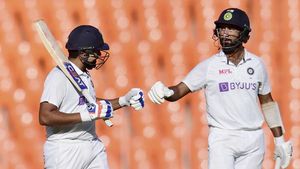 IND vs ENG: ലീഡ് പിടിക്കാന്‍ ഇന്ത്യ, എറിഞ്ഞൊതുക്കാന്‍ ഇംഗ്ലണ്ട്, രണ്ടാം ദിനം പോരാട്ടം മുറുകും