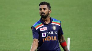 IND vs ENG T20: രണ്ട് മാസം പുറത്തിരുന്നു, താളം നഷ്ടപ്പെട്ട് കെ എല്‍ രാഹുല്‍, വമ്പന്‍ നാണക്കേട്