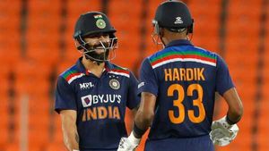 IND vs ENG T20: വുഡിന് മുന്നില്‍ മുട്ടിടിച്ചു, രക്ഷിച്ചത് കോലി- ഇംഗ്ലണ്ടിന് 157 റണ്‍സ് വിജയലക്ഷ്യം