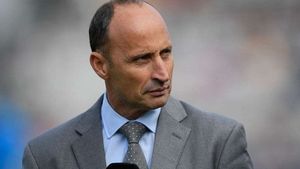 IND vs ENG: 'സംതുലിതമായ ടീമല്ല', ഇംഗ്ലണ്ട് ടീം തിരഞ്ഞെടുപ്പിനെ വിമര്‍ശിച്ച് നാസര്‍ ഹുസൈന്‍