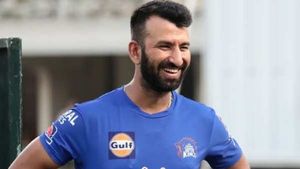IPL 2021: പുജാര നിങ്ങള്‍ ഉദ്ധേശിച്ച ആളല്ല, ചറപറ സിക്‌സര്‍!- വീഡിയോ വൈറല്‍