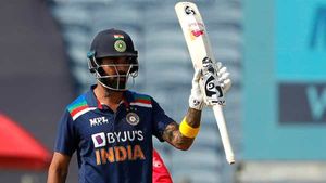 IND vs ENG: രാഹുലിന് സെഞ്ച്വറി, വെടിക്കെട്ടൊരുക്കി പന്ത്- ഇംഗ്ലണ്ടിന് 337 റണ്‍സ് വിജയലക്ഷ്യം
