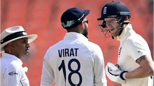 IND vs ENG: സിറാജിനെ സ്ലെഡ്ജ് ചെയ്ത് സ്‌റ്റോക്‌സ്, ഇടപെട്ട് കോലി, വാക്കുതര്‍ക്കം