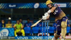 IPL 2021: കമ്മിന്‍സ്, റസ്സല്‍ ഷോ- വിറപ്പിച്ച് കെകെആര്‍, ചെന്നൈ രക്ഷപ്പെട്ടു