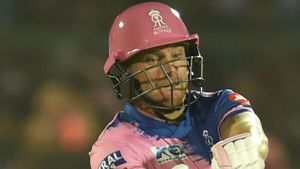 IPL 2021: ഐപിഎല്ലില്‍ ആ വിഭാഗം വന്നതിന് കാരണം ധോണി, സിക്‌സ്ത് സെന്‍സുള്ളയാളാണെന്ന് ബട്‌ലര്‍