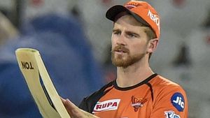 IPL 2021: ഹൈദരാബാദിനെ രക്ഷിക്കാന്‍ വില്യംസണ്‍ ഇറങ്ങുമോ? സൂചന നല്‍കി വാര്‍ണര്‍