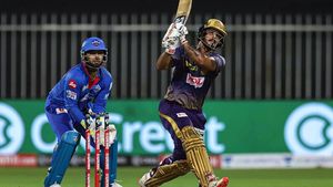 IPL 2021: ഡല്‍ഹിയും കൊല്‍ക്കത്തയും നേര്‍ക്കുനേര്‍, കാത്തിരിക്കുന്ന റെക്കോഡുകള്‍ അറിയാം