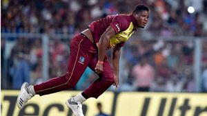 IPL 2021: ഹെയ്‌സല്‍വുഡിന്റെ പകരക്കാരനെ തേടി സിഎസ്‌കെ, ഈ അഞ്ച് പേര്‍ പരിഗണനയില്‍