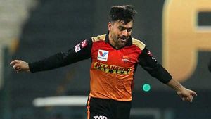 IPL 2021: എന്തൊരു പിശുക്ക്! റാഷിദ് എലൈറ്റ് ക്ലബ്ബില്‍ ഇനി നാലാമന്‍- മുന്നില്‍ അശ്വിന്‍