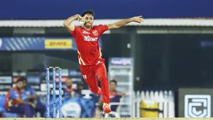 IPL 2021: രവി ബിഷ്‌നോയ് എന്തുകൊണ്ട് ആദ്യ മത്സരങ്ങള്‍ കളിച്ചില്ല? കെഎല്‍ രാഹുല്‍ വ്യക്തമാക്കുന്നു