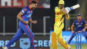 IPL 2021: ധോണിയെ ബൗള്‍ഡാക്കിയത് റിഷഭിന്റെ നിര്‍ദേശം! വെളിപ്പെടുത്തലുമായി ഡിസി പേസര്‍