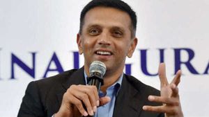 IND vs SL: ദ്രാവിഡ് തന്നെ കോച്ച്, 'ലങ്കാദഹനത്തിനു' ഇന്ത്യക്കു തന്ത്രങ്ങളൊരുക്കാന്‍ ഒപ്പമുണ്ടാവും