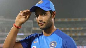 IPl 2022: 'ആന മണ്ടത്തരം', 19ാം ഓവര്‍ എന്തിന് ദുബെക്ക് നല്‍കി ? സിഎസ്‌കെ ഫാന്‍സ് കട്ട കലിപ്പില്‍