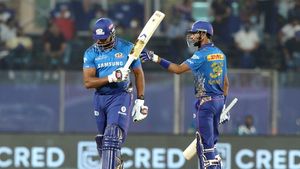 IPL 2021: ധോണിപ്പടയെ വീഴ്ത്തി രോഹിത് പട, പൊള്ളാര്‍ഡിന്റെ 'വണ്‍മാന്‍ ഷോ', റെക്കോഡുകളറിയാം