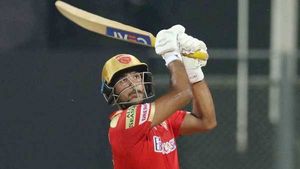 IPL 2021: അടിപൊളി അരങ്ങേറ്റം, ശ്രേയസിനെ പിന്നിലാക്കി മായങ്ക്- തലപ്പത്ത് സഞ്ജു