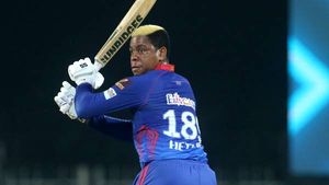 IPL 2021: എല്ലാവരും ഐപിഎല്‍ കളിക്കുന്നത് ആ ഒരു കാര്യത്തിനായി, തുറന്ന് പറഞ്ഞ് ഹെറ്റ്‌മെയര്‍
