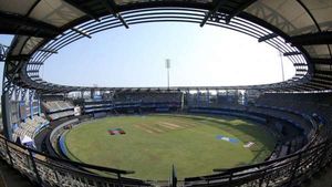 IPL 2021: ഇന്ത്യയില്‍ നടത്തിയത് വലിയ അബദ്ധം! യുഎഇയായിരുന്നു ഉചിതമെന്നു മുന്‍ ഇംഗ്ലണ്ട് ക്യാപ്റ്റന്‍