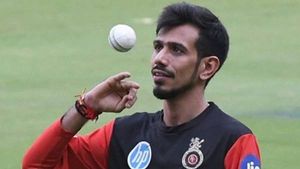 IPL: ആര്‍സിബി ഇല്ലായിരുന്നെങ്കില്‍ കളിക്കാന്‍ ഇഷ്ടപ്പെടുന്ന ടീം സിഎസ്‌കെ; ചഹാല്‍