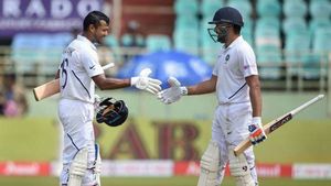 WTC 2021: രോഹിതിനൊപ്പം മായങ്ക് ഓപ്പണറാവണം, കാരണം ചൂണ്ടിക്കാട്ടി മൈക്ക് ഹെസന്‍