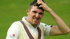 IND vs ENG: സ്‌റ്റോക്‌സിന്റെ പകരക്കാരനെത്തി, ഓവര്‍ട്ടന്‍ ചില്ലറക്കാരനല്ല, ഇന്ത്യയെ വിറപ്പിക്കുമോ?