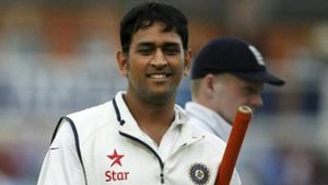 IND vs ENG Test: ഇംഗ്ലണ്ടില്‍ ഒരു കാര്യത്തില്‍ ധോണി പുലി തന്നെ, കോലിയും ലക്ഷ്മണും വരെ പിന്നില്‍