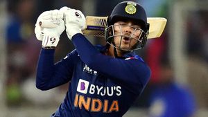 IND vs SL: 'അമിത ആത്മവിശ്വാസം നല്ലതല്ല', ഇഷാന്‍ കിഷാന്റെ ആദ്യ ബോള്‍ സിക്‌സിനെതിരേ വിമര്‍ശനം
