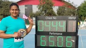 Olympics 2021: ഡിസ്‌കസില്‍ ചരിത്രം കുറിച്ച് കമല്‍ജിത്ത് കൗര്‍; ഫൈനലില്‍