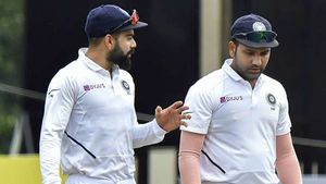 IND vs ENG: 'ചരിത്രം തിരുത്താന്‍ രോഹിതും കോലിയും', കാത്തിരിക്കുന്ന എല്ലാ റെക്കോഡുകളുമറിയാം