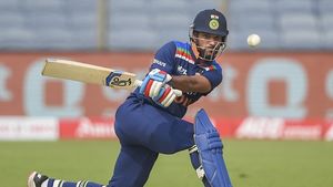 IND vs SL: കോലിയെ മറികടന്ന് ധവാന്‍, ശ്രീലങ്കയ്ക്ക് കന്നി ജയം, അറിഞ്ഞിരിക്കേണ്ട ചരിത്ര നേട്ടങ്ങളിതാ